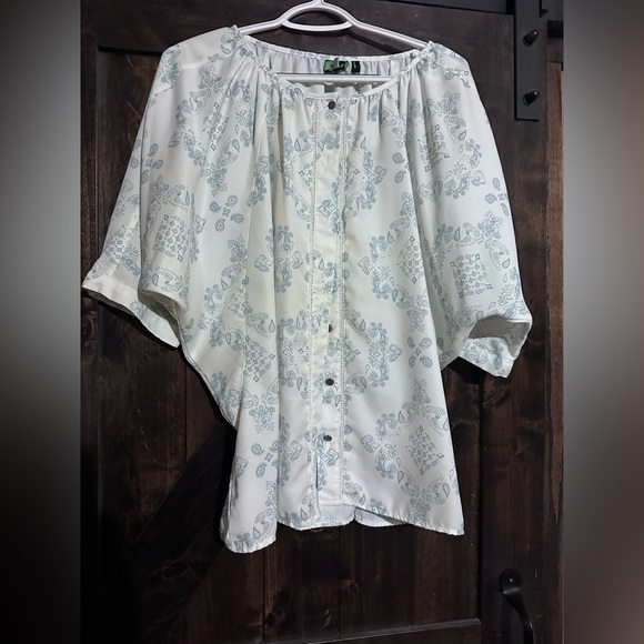 Women’s Cruel Button down shirt - Picture 1 of 3